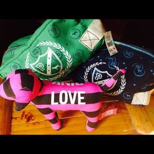 PINK Accessories Makeup Toiletries Bags w/ Dog