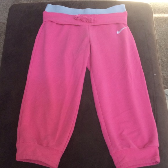 NIKE capri pants, size XS
