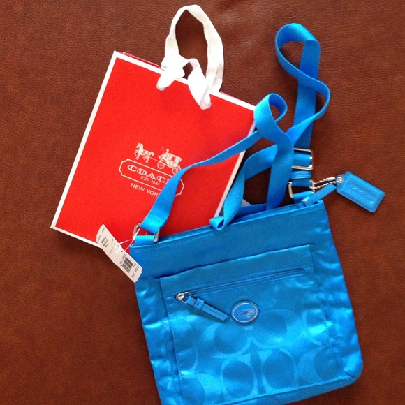 COACH FILE BAG