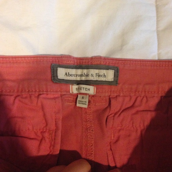 Coral Abercrombie shorts size 6 - Picture 3 of 3
