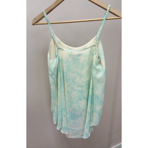 ♻️DONATED♻️ Love21 Floral Tiered Crop Cami - Picture 3 of 4
