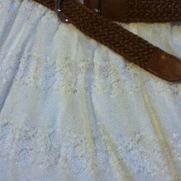 I never wear dresses anymore - Picture 3 of 3