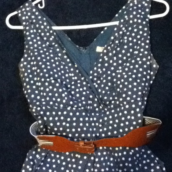 Never wear dresses anymore - Picture 2 of 3