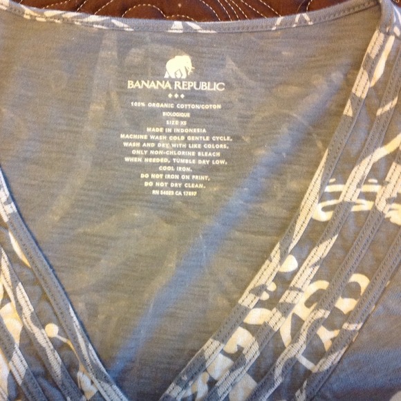 Banana Republic Knit Top - Picture 2 of 2