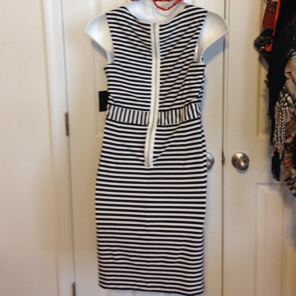 Stripped black & white dress - Picture 3 of 4