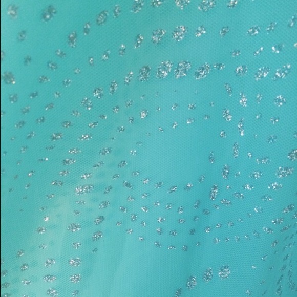 Formal Dress - Picture 4 of 4