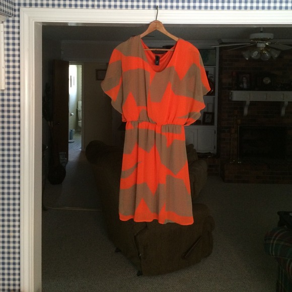 A orange dress with green lines