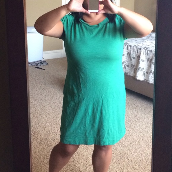 Green Banana republic tshirt dress