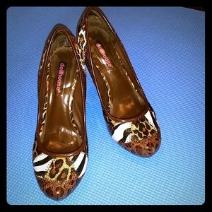 Dollhouse Multi Pattern Heels Pumps Sz 7