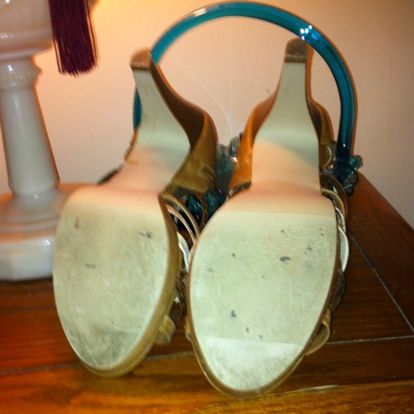 SALE.. Was $27 MADDEN GIRL PLATFORM HEELS - Picture 4 of 4