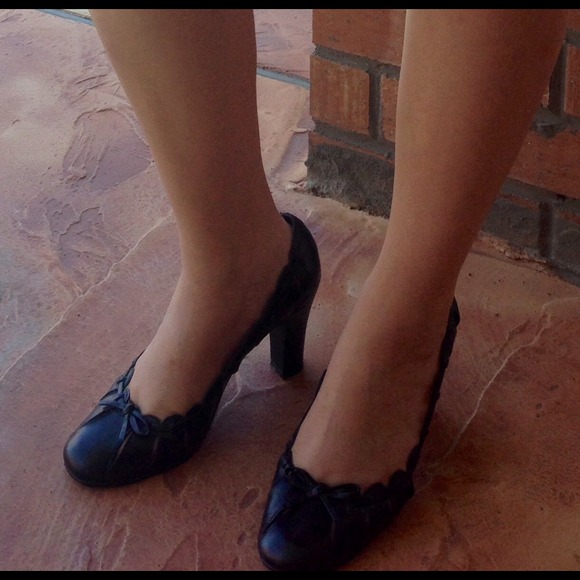 SHOE SALE 🎈💃🏻👠 STEVE MADDEN SHOES 7M LEATHER - Picture 3 of 3