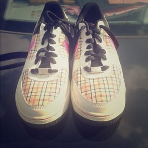 Nike AIr Forces!With plaid patchwork!!Super CHIC!!