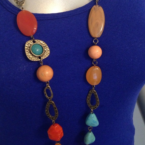 Fun chunky necklace - Picture 2 of 2