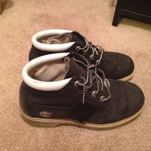 Black timberland boots