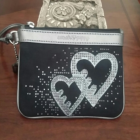 Coach NWT BEAUTIFUL heart wristlet!