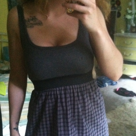 Sundress - Picture 2 of 4