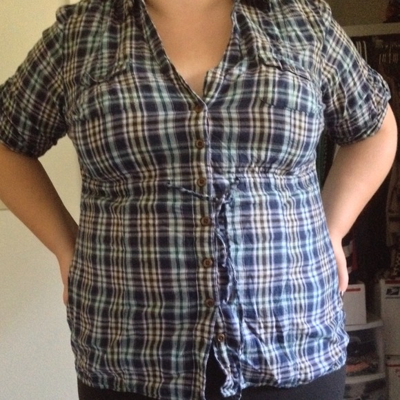 Blue plaid top - Picture 2 of 2