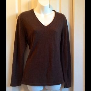 100% extra fine merino wool sweater.