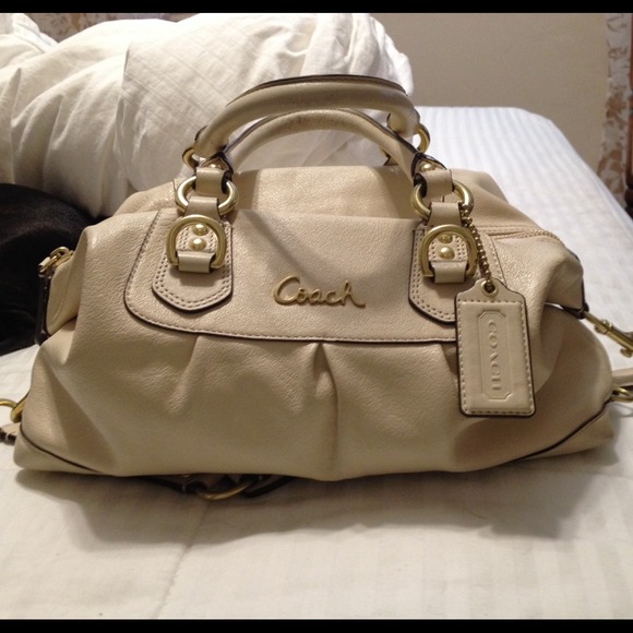 AUTHENTIC CAOCH MADISON TOTE