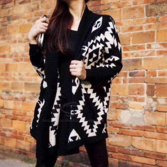 Black and White Aztec Pattern Cardigan