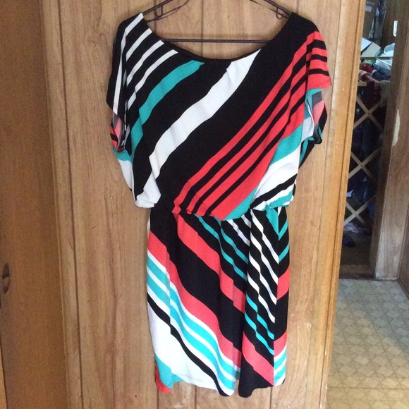 Cute dress!!
