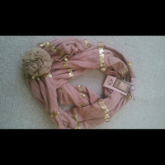 Juicy Couture Infinity Scarf