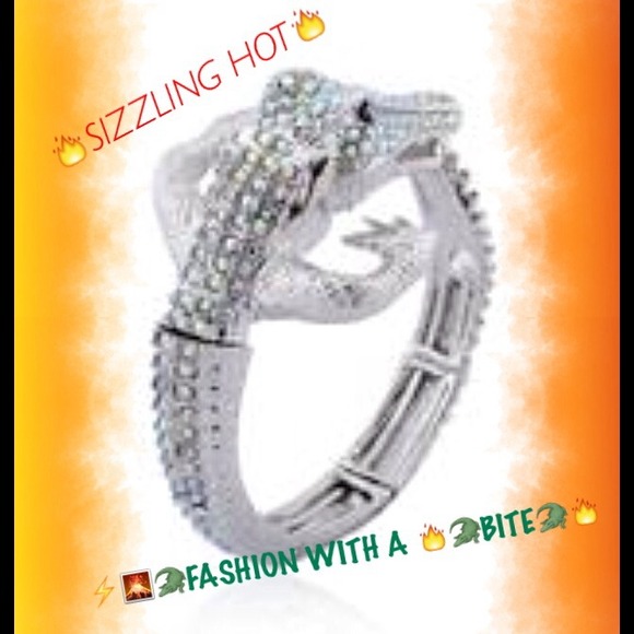 Jewelry - SALE🎉BNWT🎉🔥🐊🔥💎Crocodile Couture Cuff 💎