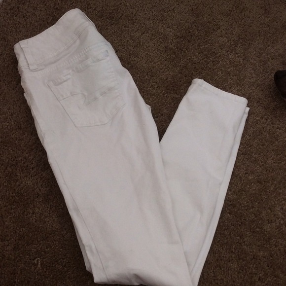 White jeggings