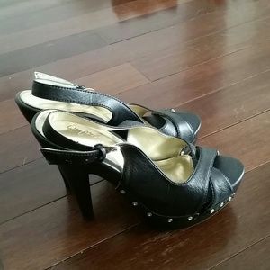 BLACK Gold Studds Sandals Sz 7