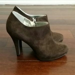 Jessica Simpson Brown Suede Ankle Bootie