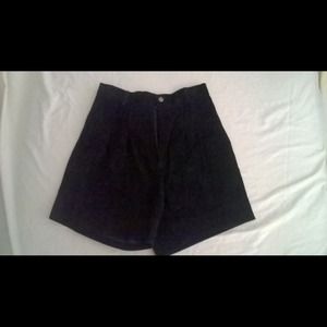 Black swede short
