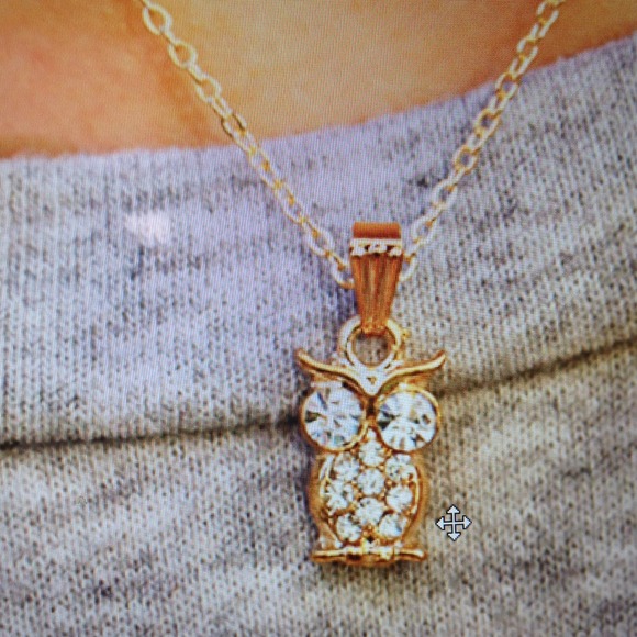 This necklace comes in gold or silver