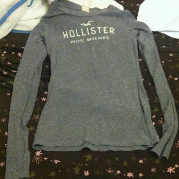 Grey Hollister long sleeve