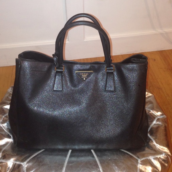 Fendi Peekaboo