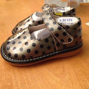Hide & Squeak Shoes - Hide & Squeak Mary Janes Hide & Squeak Shoes - Hide & Squeak Mary Janes