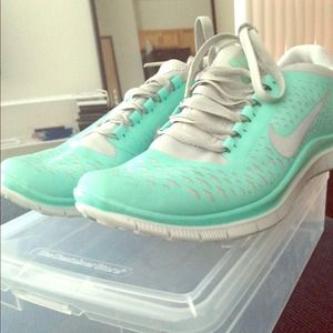 Tropical Twist Nike Tiffany Blue