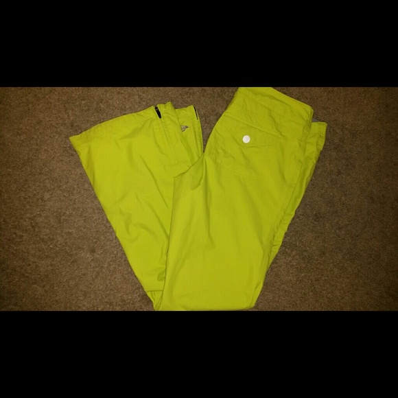 Snowboard pants