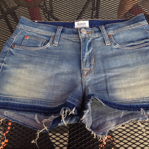 Hudson shorts sz 25