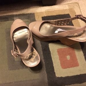 Cute Platform Pumps!