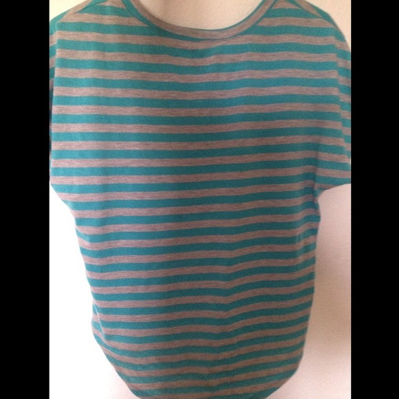 🚫SOLD❌Mickie and Minnie Mouse Stripped Crop Top - Picture 2 of 2