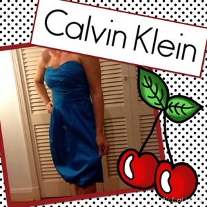 💍 Calvin Klein Sateen Strapless Dress💍