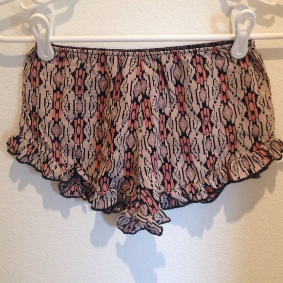 Brandy Melville Pants - Brandy Vodi Shorts