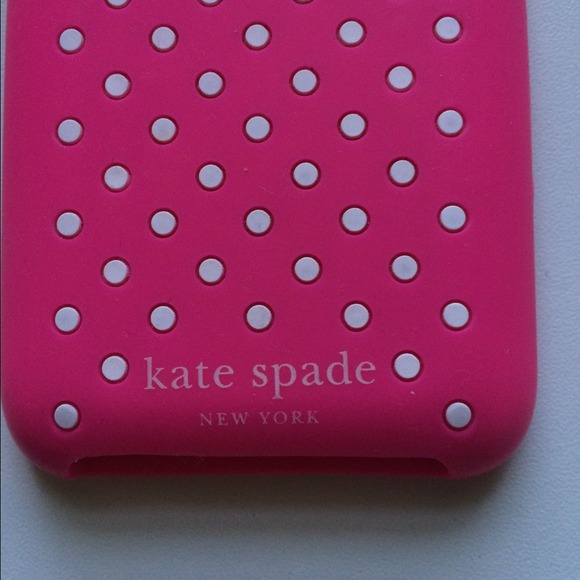 Kate spade polka dot iPod touch case - Picture 3 of 3