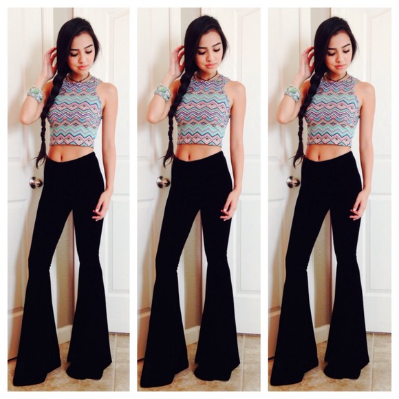 ❌SOLD❌NWT Multi-Color Crop Top