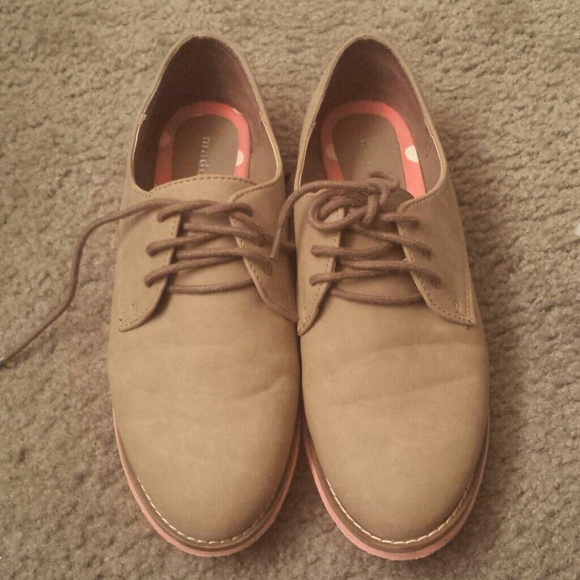 Madden Girl oxfords