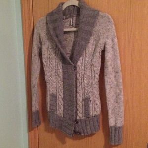 Two toned gray Buckle sweater - RESERVED