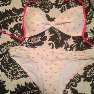 Bathing suit