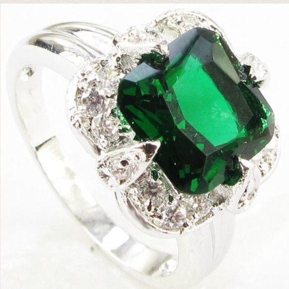Jewelry - 10K White Gold Filled Green Emerald Ring
