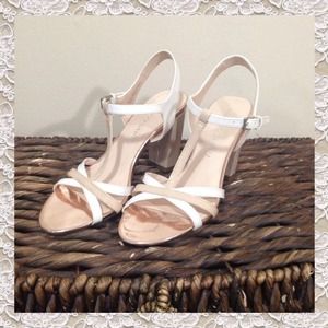 1HR SALE New Franco Sarto Ebba T strap sandal