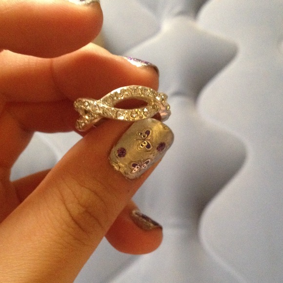 Silver Rhinestone Ring - Picture 2 of 2